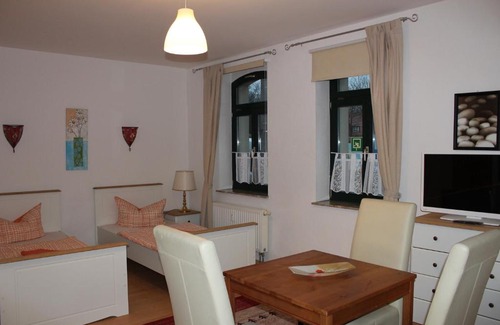 Reudnitz-Thonberg House | Pet-Friendly Internationales Gästehaus Leipzig with Great Ratings