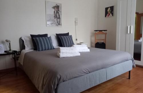 Bagnoli Apartment | Interno27: Family-Friendly Retreat with 9.5/10 Guest Rating