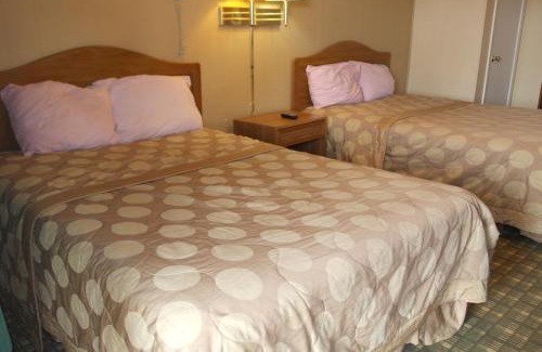 Wills Point Hotel | Budget-Friendly Interstate Motel: Pet and Child Friendly