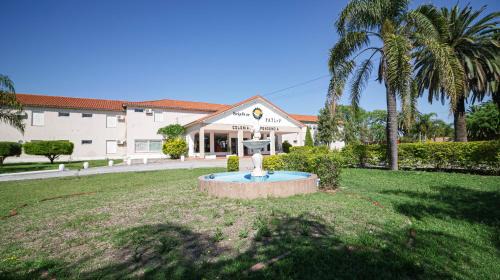 Termas de Rio Hondo Hotel | Intersur Independencia: Oceanfront Paradise with Pool & Spa