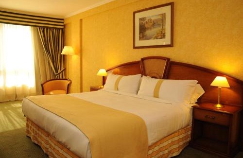 Santa Fe Hotel | InterTower Hotel: Oceanfront Getaway with Spa & Pool