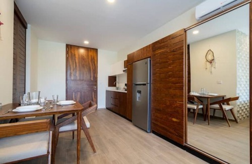 La Veleta Apartment | Cozy Retreat with Private Pool at Moots 204