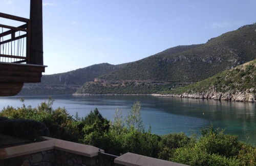 Arkadiko Chorio House | Into The Blue Apartment 2: Ocean Views & Family-Friendly Stay