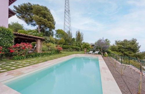 Cason della Guardia Apartment | Experience Imperia: Family-Friendly Retreat with Pool Access