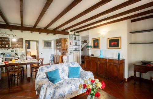 Cason della Guardia Apartment | Experience Imperia: Family-Friendly Retreat with Pool Access