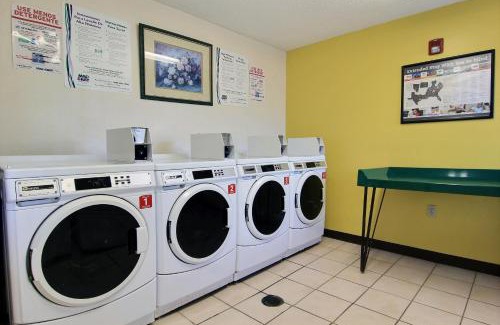 South Side Hotel | Convenient Extended Stay at InTown Suites Corpus Christi