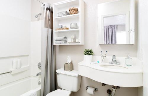 Charlotte Hotel | Convenient Extended Stay at Intown Suites Charlotte NC