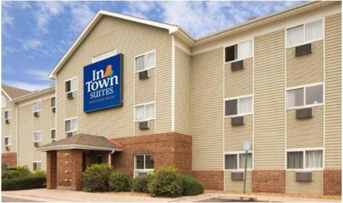 Sheridan Hotel | Convenient InTown Suites Extended Stay in Englewood