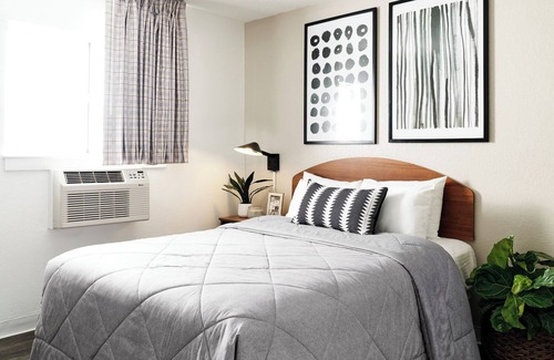 Stallings Hotel | Convenient Extended Stay at Intown Suites Matthews NC