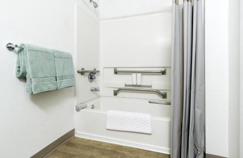 Woodstock Hotel | Convenient Extended Stay in Woodstock, GA with Kitchen