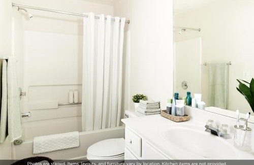 Snellville Hotel | Discover InTown Suites: Family-Friendly Stay in Lilburn