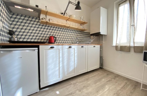 Avignon City Centre Apartment | INTRA-MUROS ★ PRIVATE PARKING ★ SELF CHECK-IN ★ 50" SMART TV