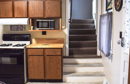 Manistee House | Experience T&T's Cozy Farmhouse: A Perfect Manistee Escape