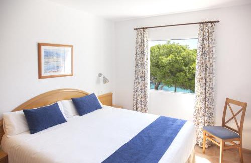 Cala d'Or Apartment | Discover Inturotel Esmeralda Park: Family-Friendly Oasis