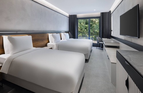 Cekmekoy Hotel | Top-Rated INVENTIST Hotel Sports Academy with Pool & Spa