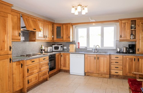 Gortnalughoge House | Inverbeg Cottage 1: Pet-Friendly Retreat with Ocean View