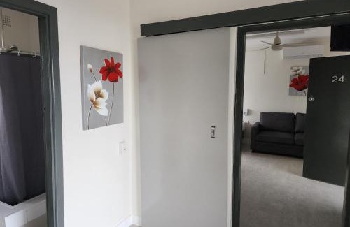 Inverell Hotel | Pet Friendly Inverell Motel: 4-Star Family Getaway