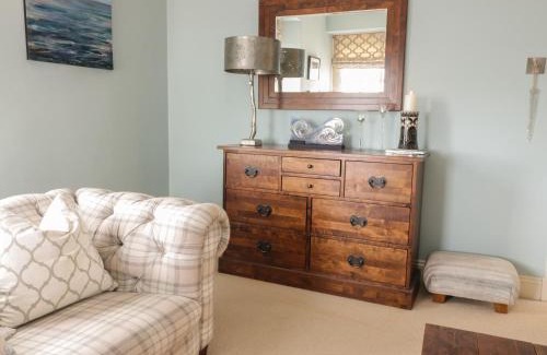 Pittenweem Apartment | Invermay: Family-Friendly 4-Star Hotel with Top Reviews