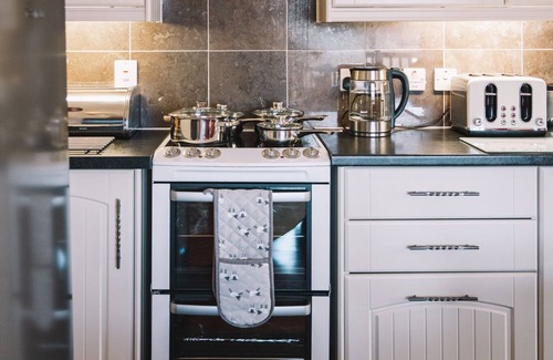 Fort William Ski Chalet | Pet-Friendly Inverskilavulin Estate - Beinn Loy Lodge Awaits