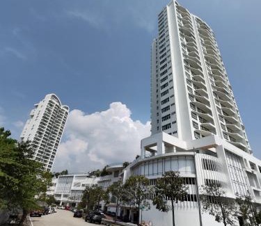 Bayan Lepas Apartment | Beautiful Seaview Condo with Pool & Child-Friendly Features