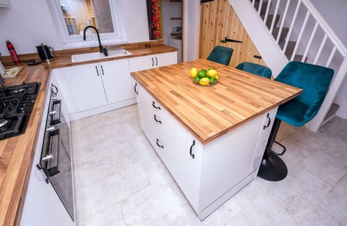 Port Talbot House | Inviting 2-Bed House in Afan forest Port Talbot