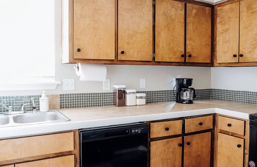Mobile Apartment | Inviting 2BR Stay Close to MOB