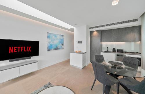Coogee Apartment | Relax at The Shore 7 Coogee Beach - Family-Friendly Stay