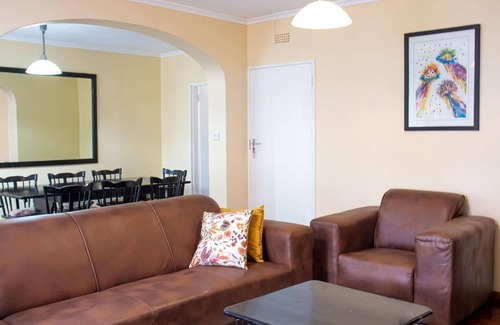 Target Area Apartment | Cozy 3-Bed Apartment with Kid & Pet-Friendly Amenities