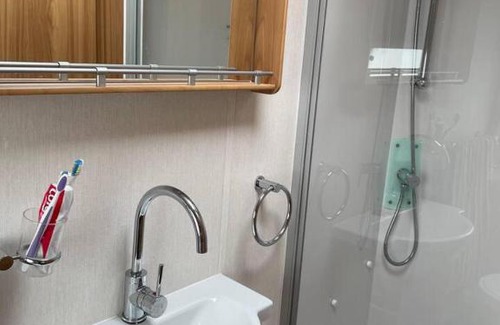 Pecket Well Ski Chalet | Perfect 4 Berth Caravan Getaway in Hebden Bridge