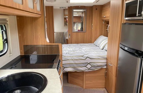 Pecket Well Ski Chalet | Perfect 4 Berth Caravan Getaway in Hebden Bridge