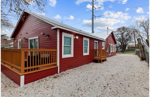 Near East Side House | Family-Friendly 4BR Downtown Home with Generous Layout