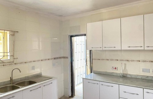 Lekki House | Delightful 8 Bed House with Family-Friendly Amenities