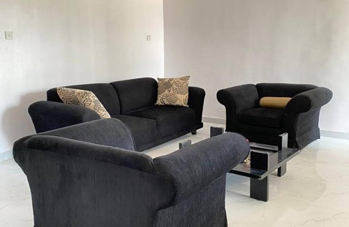 Lekki House | Delightful 8 Bed House with Family-Friendly Amenities