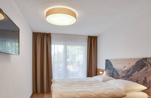 Helfenstein Apartment | Cozy Apartment in Hart im Zillertal with Sauna & Pet Friendly