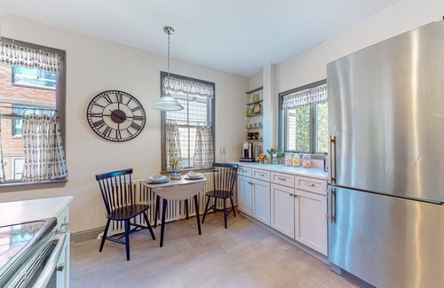 Parkside Apartment | Inviting Oceanfront Apartment with Kitchen & Fast WiFi