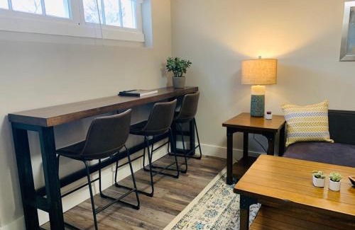 Greeley Apartment | Cozy Bungalow Near UNC - Free Bikes & Pet Friendly!