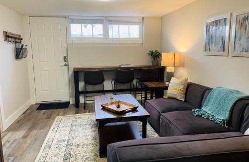 Greeley Apartment | Cozy Bungalow Near UNC - Free Bikes & Pet Friendly!