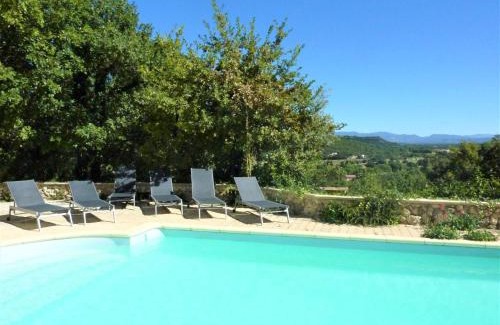 Saint-Paul-Trois-Chateaux Villa | Relaxing Villa in Saint Paul Trois Chateaux with Pool