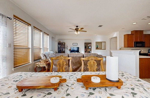 Round Rock House | Inviting home with enclosed yard and patio area with gas grill