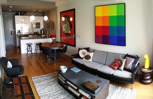 Downtown Brooklyn Apartment | Modern 1 Bedroom in Dumbo - Guest Rated 10/10, Accessible