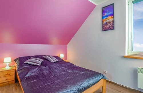 Krynica Morska Apartment | Inviting vacation apartment in Krynica Morska.