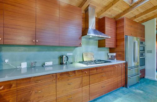 Vista House | Relaxing Vista Home with Pool Near Oceanside Attractions