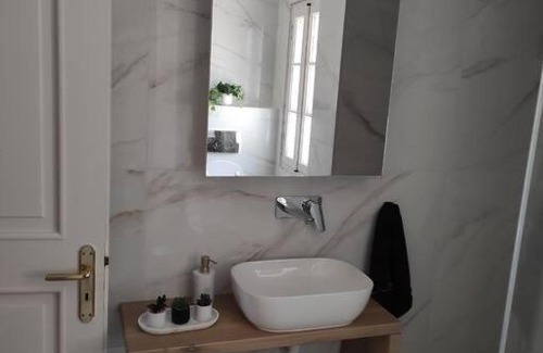 Ioannina Apartment | Experience Ioannina Cozy Hill House: Pet & Child Friendly