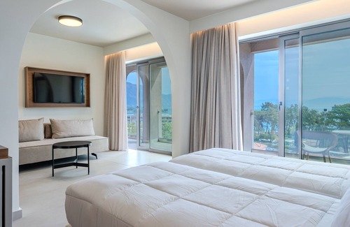 Dassia Hotel | Tranquil Iolida Corfu Resort & Spa: Ocean Views Await