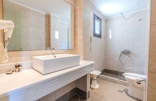 Dassia Hotel | Tranquil Iolida Corfu Resort & Spa: Ocean Views Await