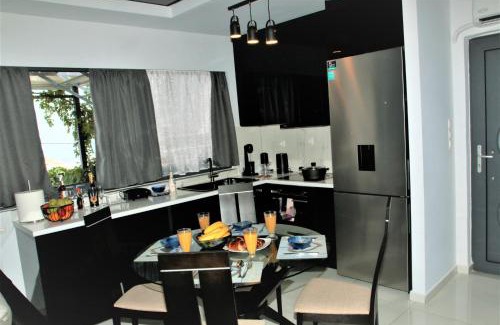 Athani House | Beautiful Ionian Balcony - 4-Star Getaway with Dining