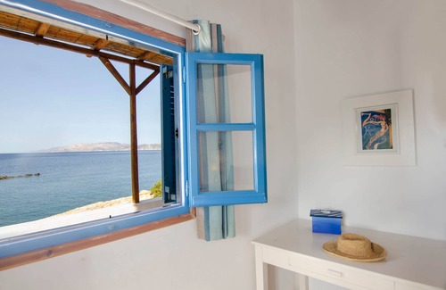 Milopotas House | Ios Villa: Relax on Your Own Private Beach Paradise