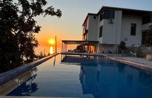 Seki Hotel | Discover IOTAPE AYDAP BUTİK OTEL: Poolside Comfort Awaits