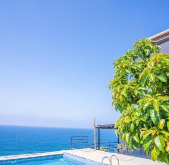 Seki Hotel | Relax at Iotape Hotel Antalya with Oceanfront Amenities
