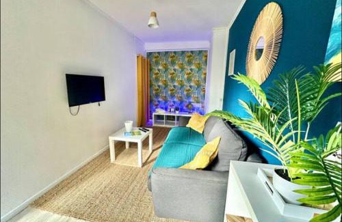 Lens Apartment | Family-Friendly Ipanema: Quick Train Access to Paris